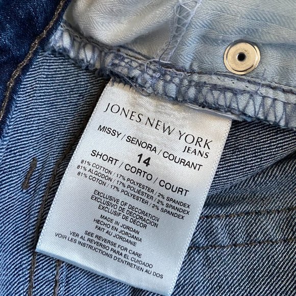 Jones New York Jeans - Size 14 Short with Secret Slimming - Picture 4 of 9